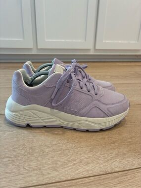 Label Women’s Go-To Lavender Suede Sail Sneaker Size 7.5